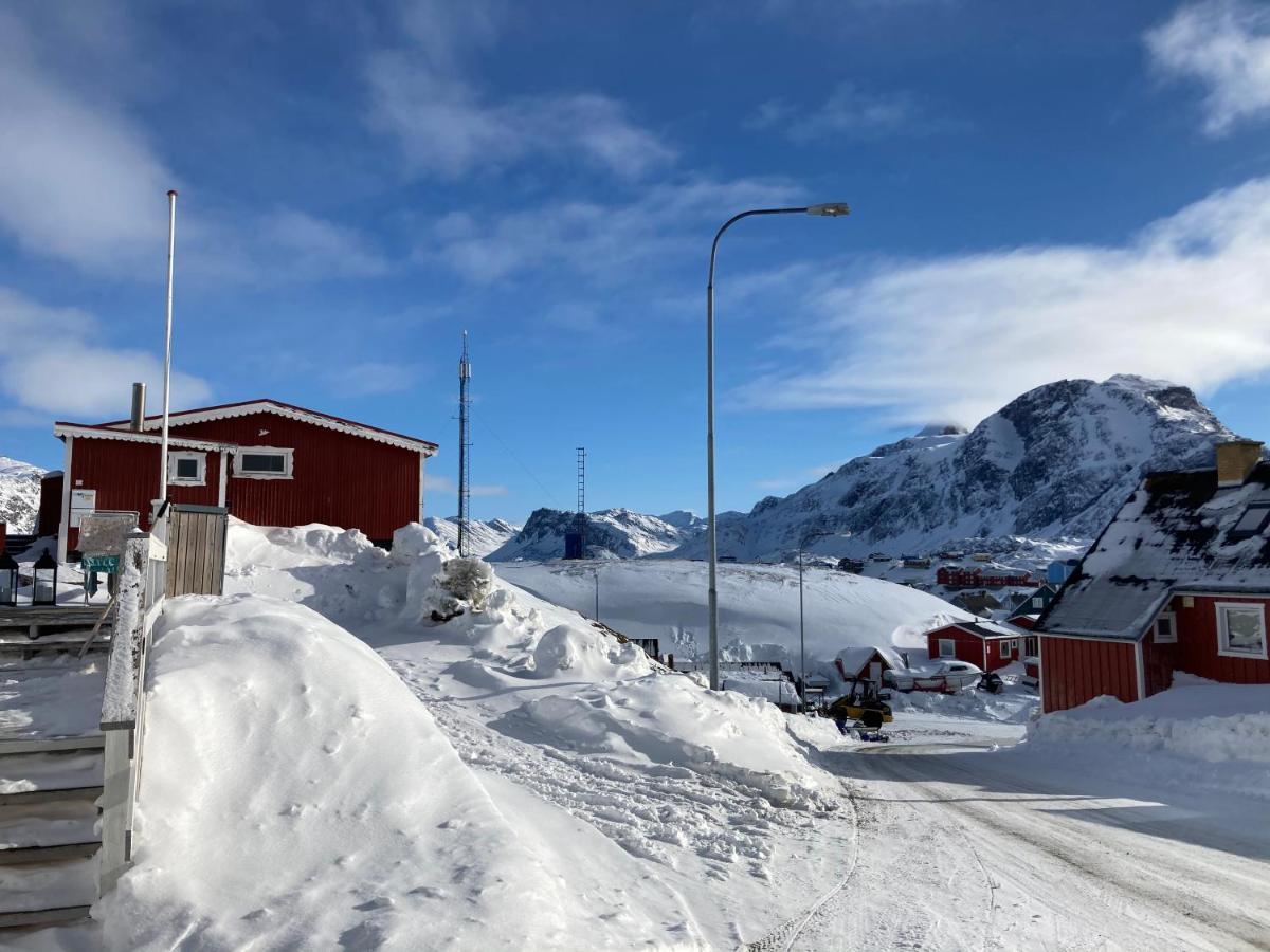 Isi4U Apartments, Snowmobile And Dogsled Сисимиут Экстерьер фото